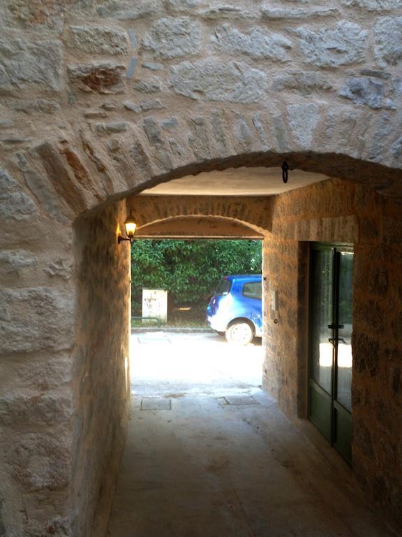 Guest house Vilini Dvori 3*