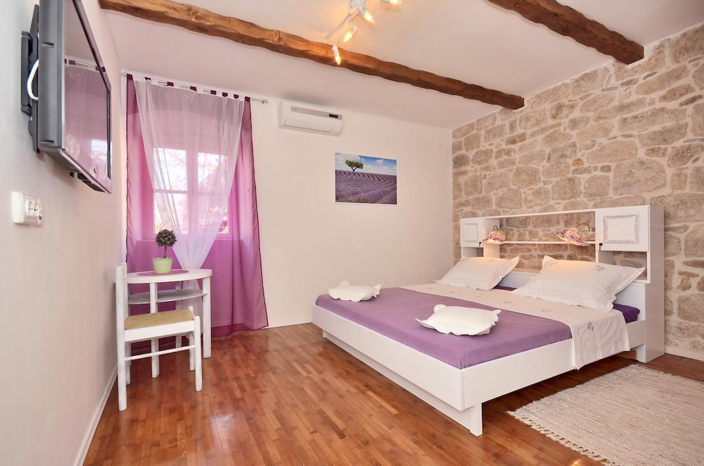 Guest house Vilini Dvori Split